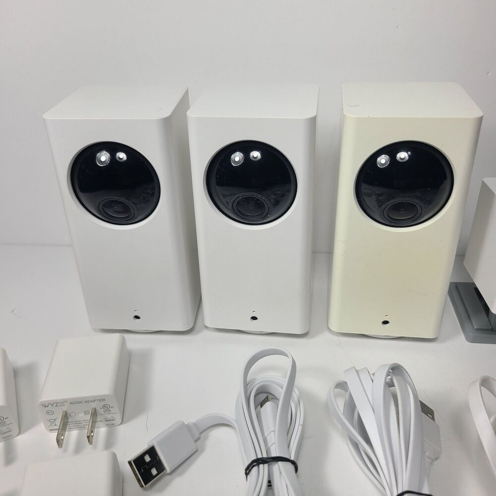 LOT of 4 Wyze Cam Pan WYZECP1 WYZEC2 1080p Wi-Fi  Security Camera w/ Adapters - Picture 2 of 9